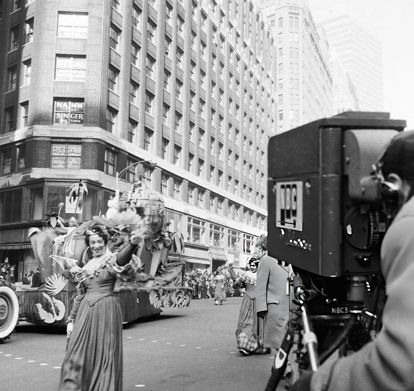 A Float Passes By During The 1954 Macy'S Thanksgiving Day Parade, 1954.