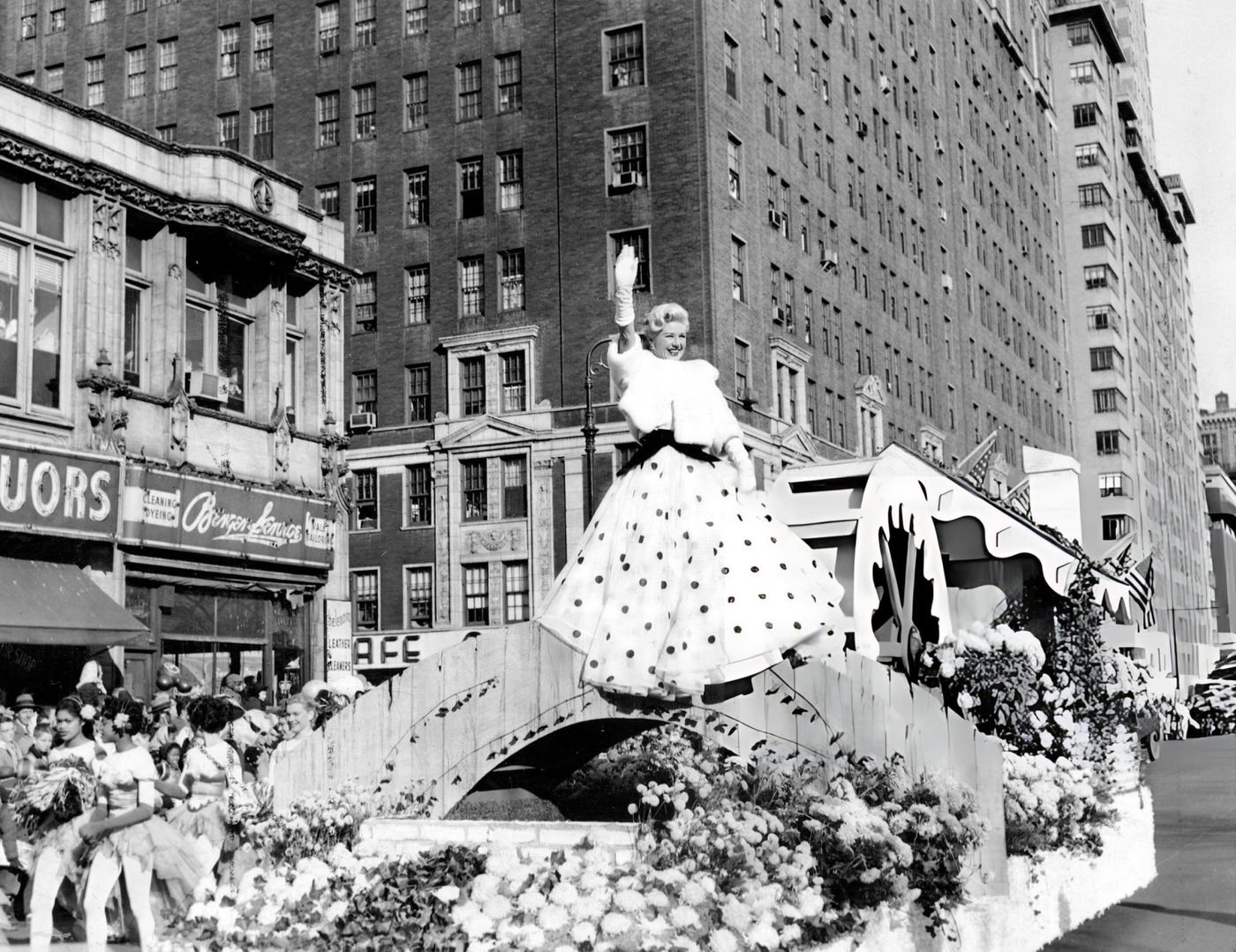 Film Star Ginger Rogers Looks Festive On A Flower Float At The Macy'S Thanksgiving Day Parade, 1956.