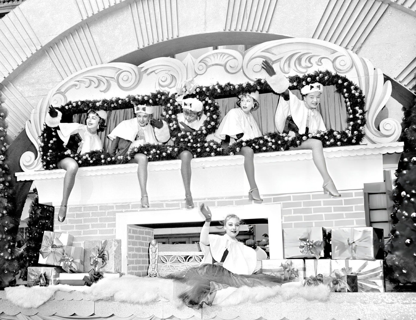 Radio City Rockettes Are Featured On A Stocking-Themed Float During Macy'S Thanksgiving Day Parade, 1956.
