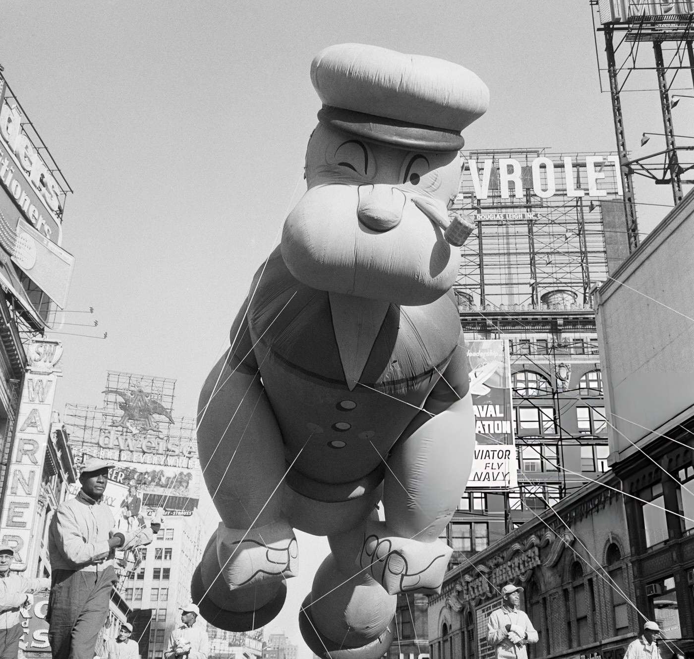 The Popeye The Sailor Balloon Floats Over Times Square During Macy'S Thanksgiving Day Parade, 1950S.