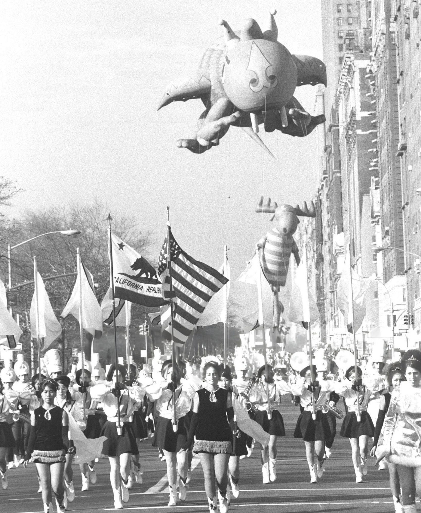 Girls And Floats Fill Central Park West In The 44Th Annual Macy'S Thanksgiving Day Parade, 1972.