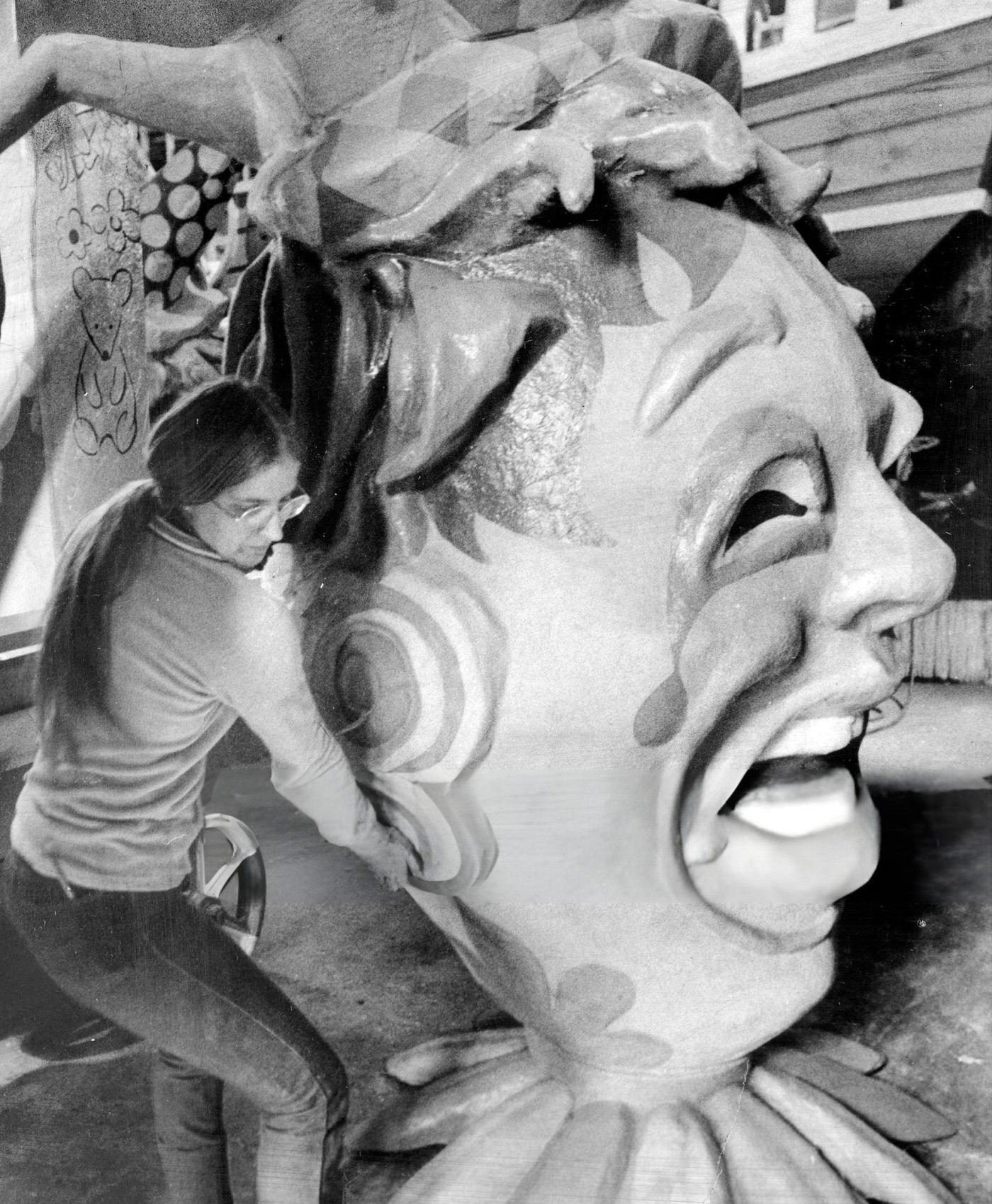 Judy Van Heyningen Prepares A Clown Head For Macy'S Thanksgiving Day Parade, 1972.