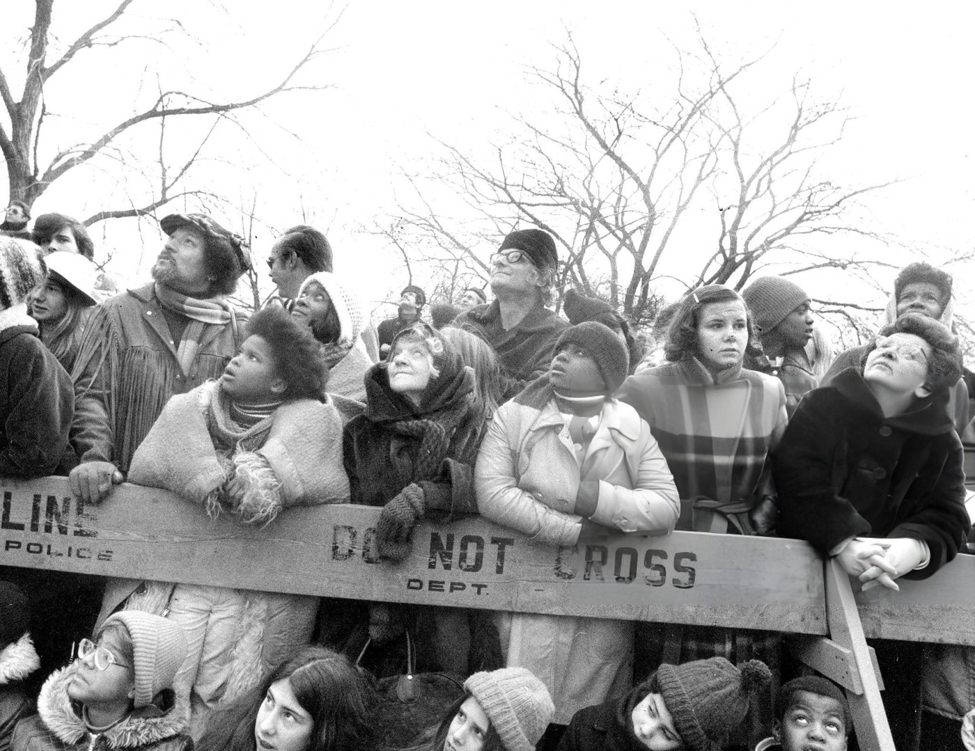 Spectators Stand Behind Barriers At Macy'S Thanksgiving Day Parade On Fifth Avenue, 1972.