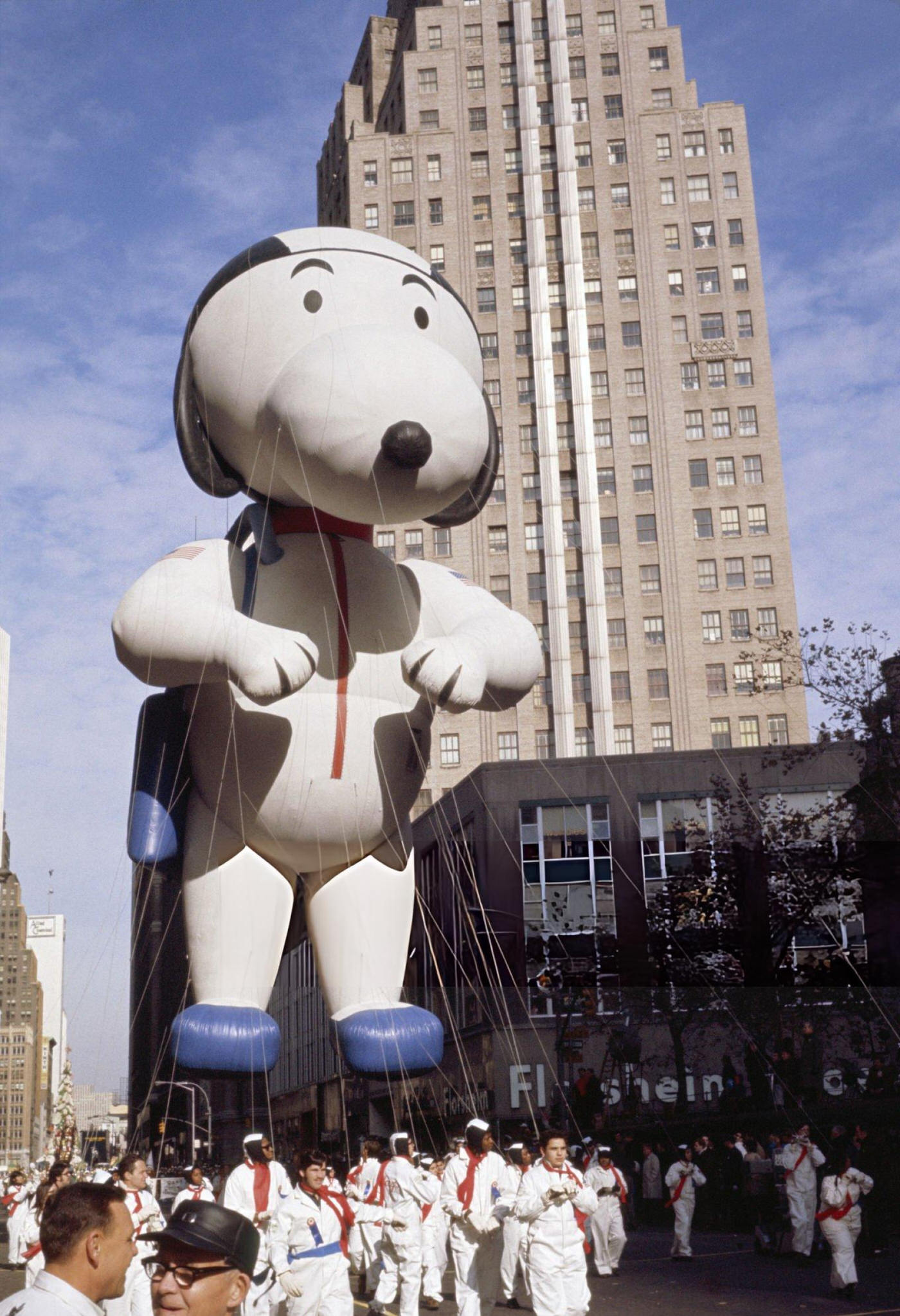 A Snoopy Balloon Passes Over The Crowd During The 1970 Macy'S Thanksgiving Day Parade, 1970.