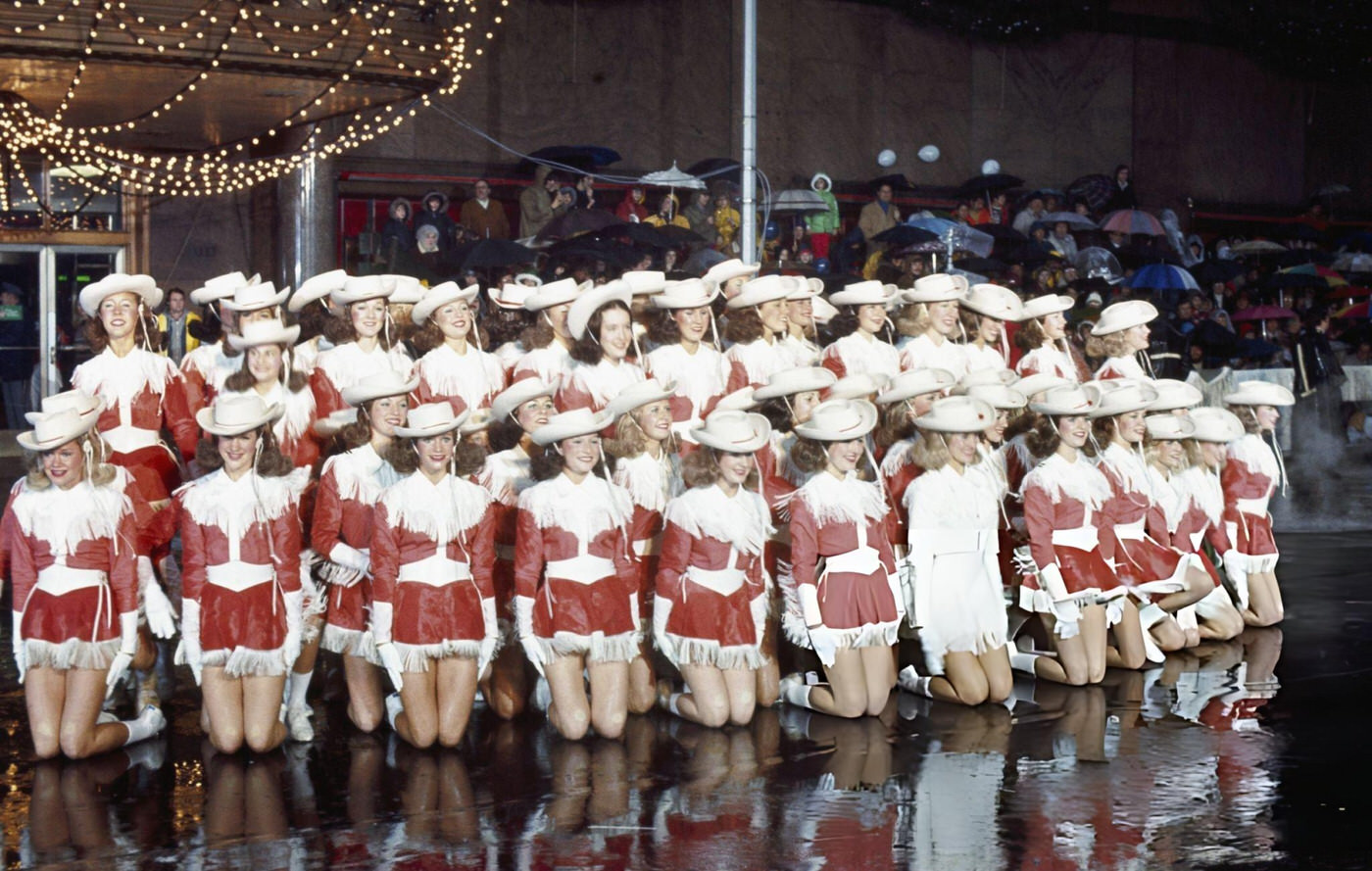 Special Performance During The 1975 Macy'S Thanksgiving Day Parade, 1975.