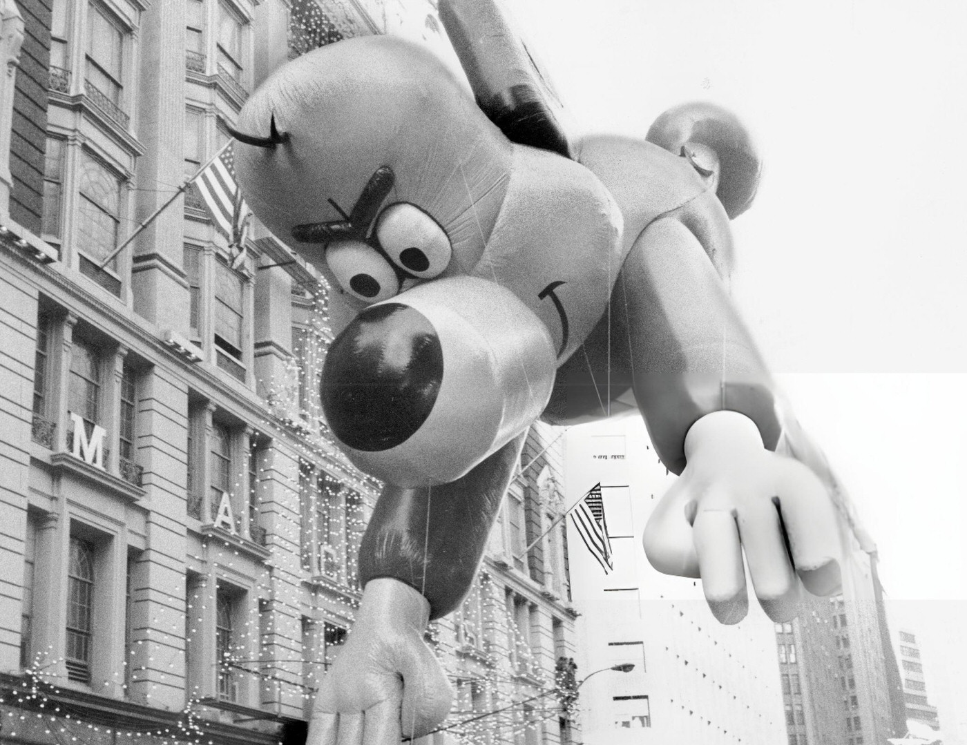 The Underdog Balloon Floats By In The Macy'S Thanksgiving Day Parade.
