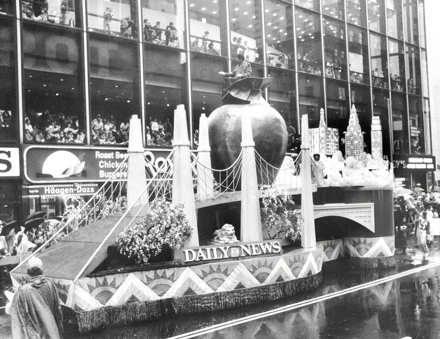 Philip Michael Thomas, Star Of &Amp;Quot;Miami Vice,&Amp;Quot; Rides The Daily News' Big Apple Float In The Macy'S Thanksgiving Day Parade.