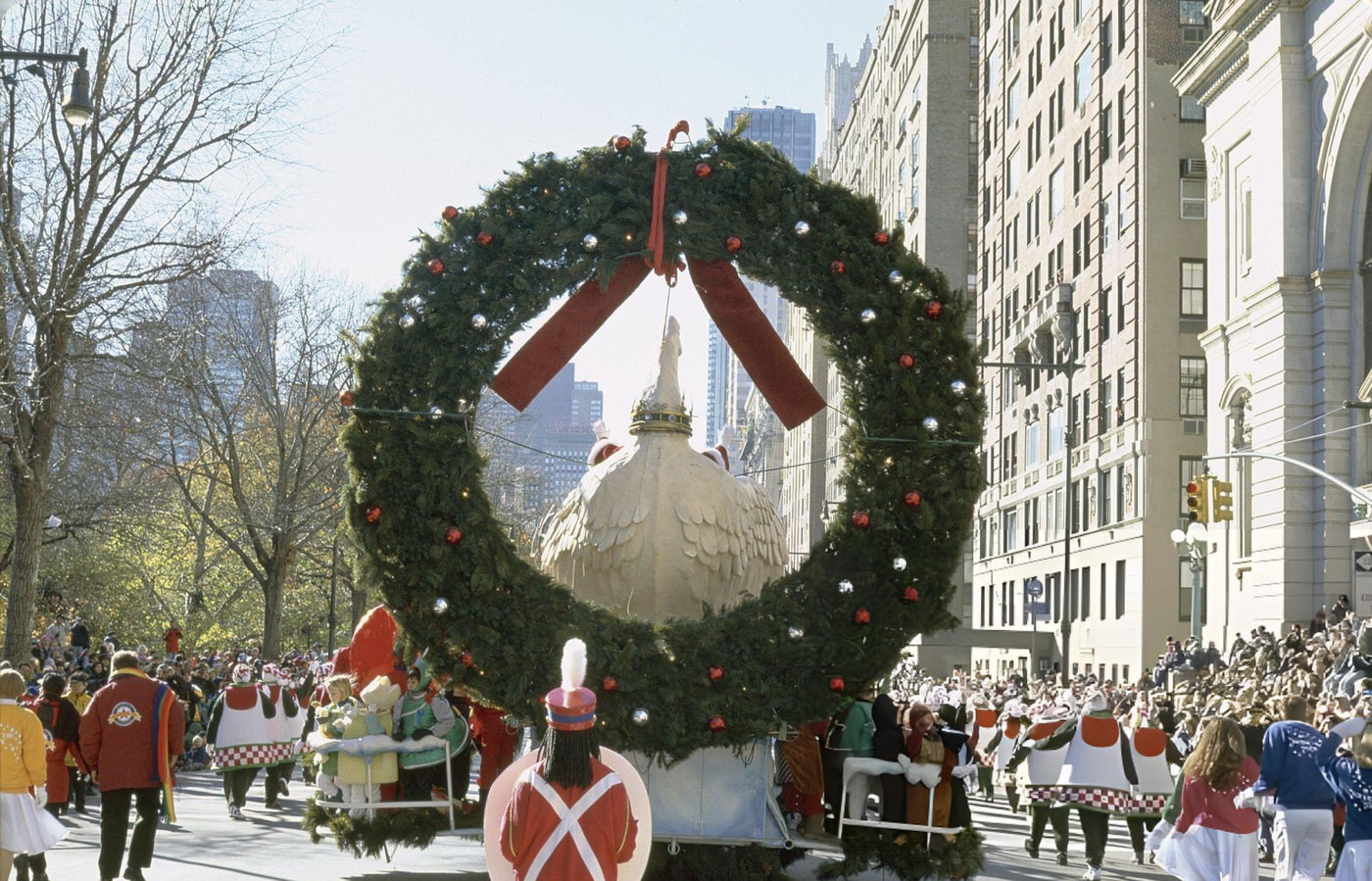 The Back Of The Santa Claus Float During The 1996 Macy'S Thanksgiving Day Parade.