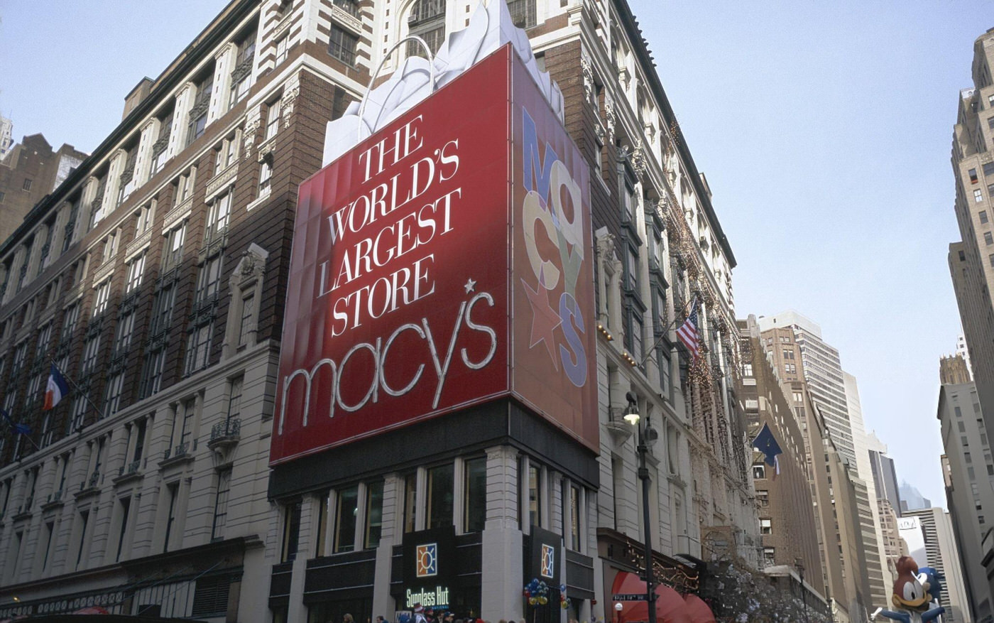 A Large Macy'S Display During The 1996 Macy'S Thanksgiving Day Parade.