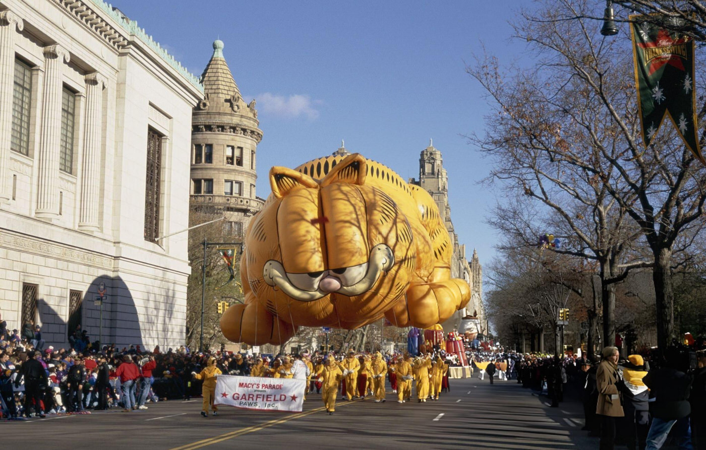 The Garfield Balloon During The 1997 Macy'S Thanksgiving Day Parade.