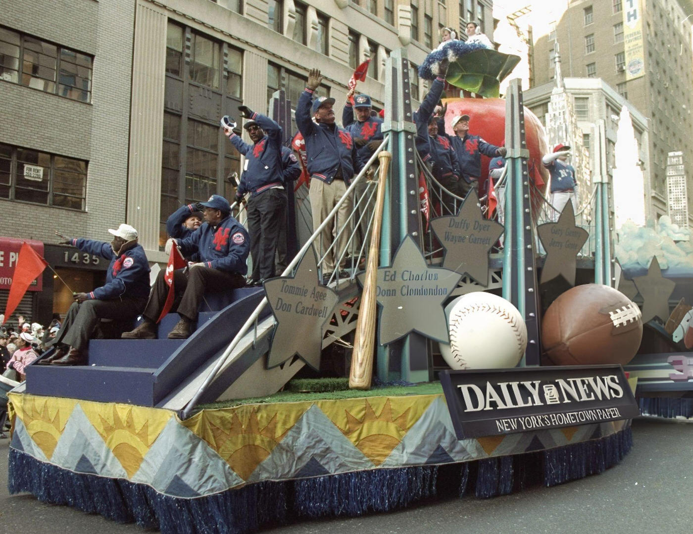 The Daily News Float Carries The 1969 New York Mets During The Macy'S Thanksgiving Day Parade.