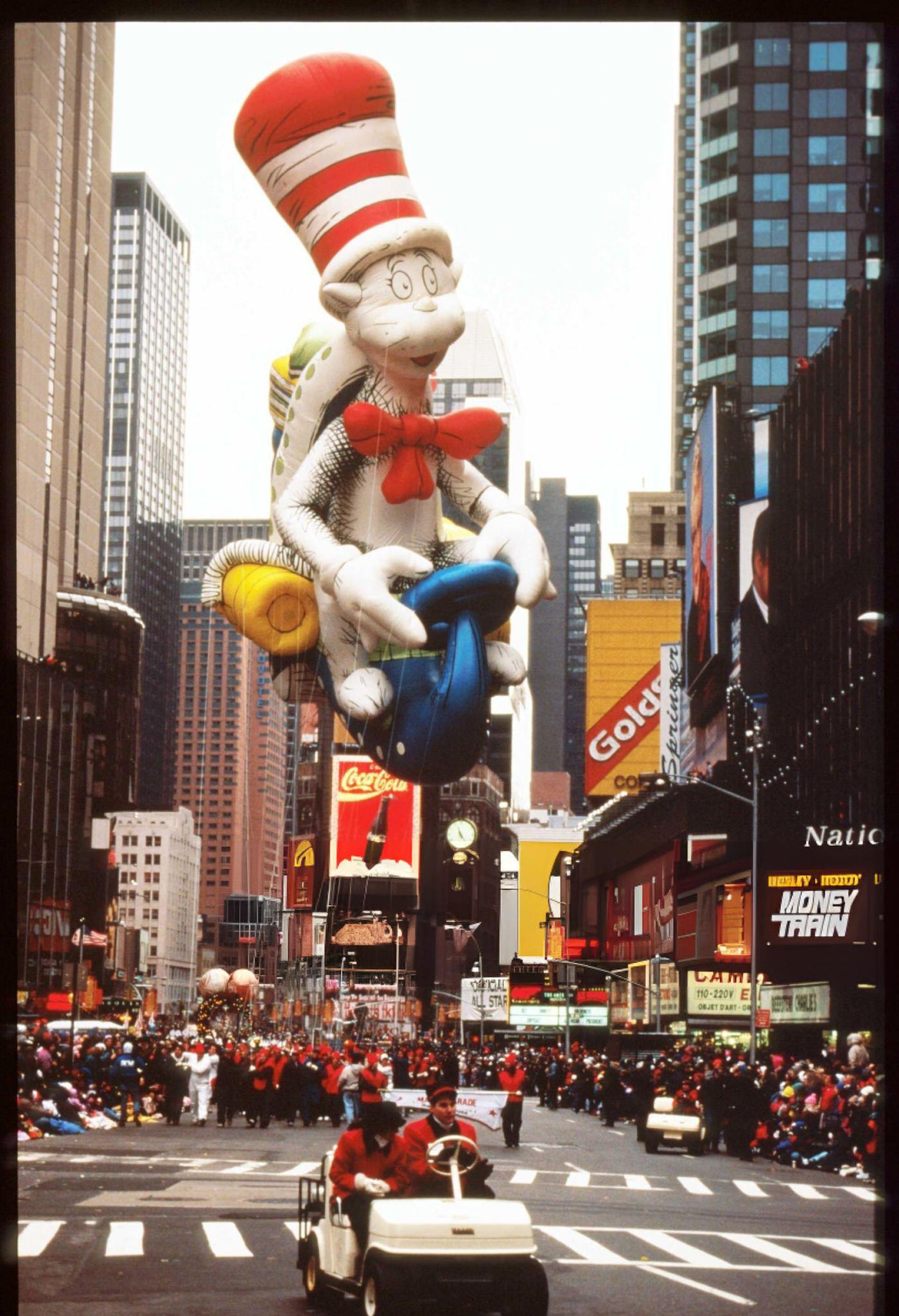 A Giant Balloon Of Dr. Seuss' Cat In The Hat Floats In The Air During The 69Th Macy'S Thanksgiving Day Parade, November 23, 1995.