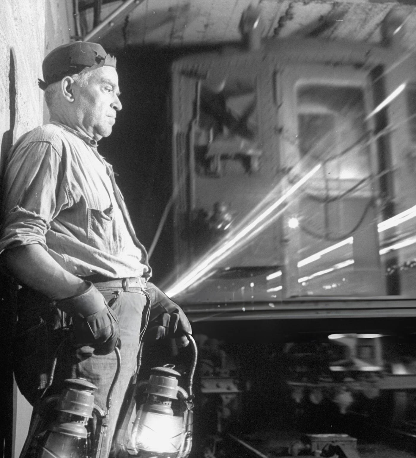 These Rare Historic Photos Show The Nyc'S Subway In The 1930S