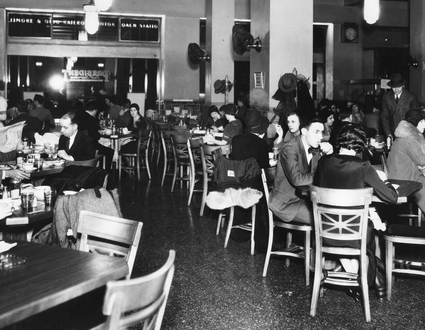 Scene In A Cafe In New York City, Circa 1930.