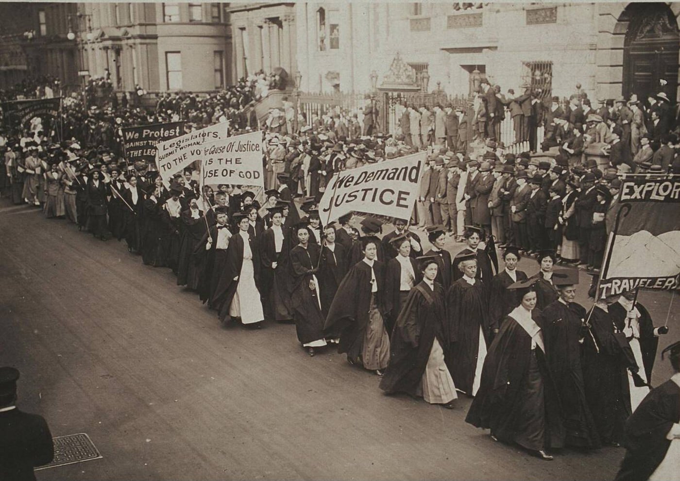 Women In Academic Dress Marching In A Suffrage Parade In New York City, 1910S.