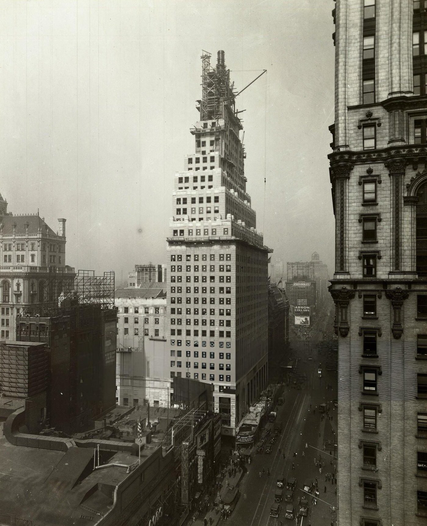 Crowd Gathers In Times Square For The 1921 World Series.