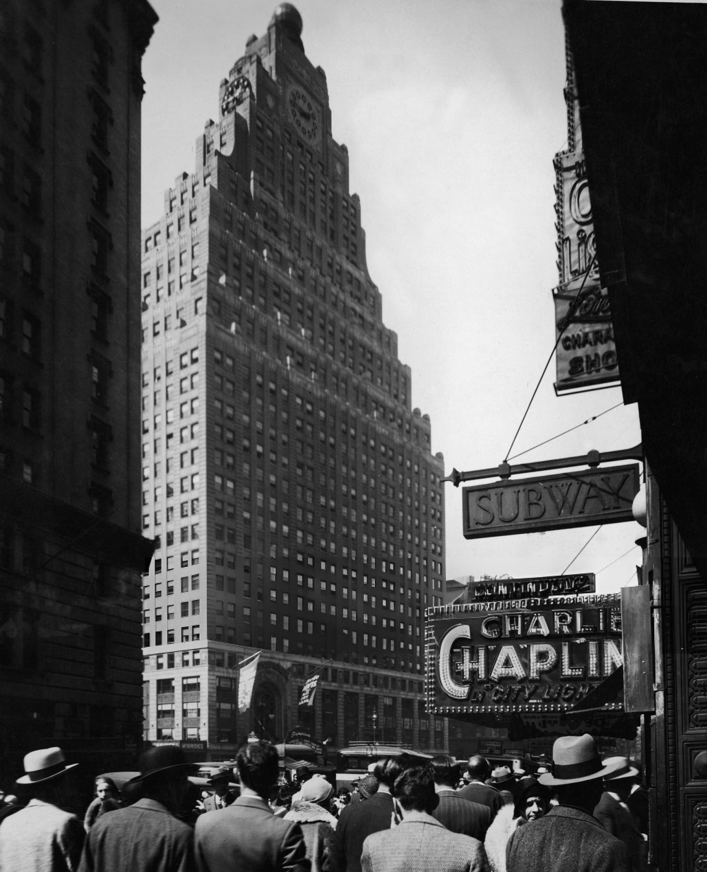Exterior View Of The Paramount Building At 1501 Broadway In Times Square, Early 1931.