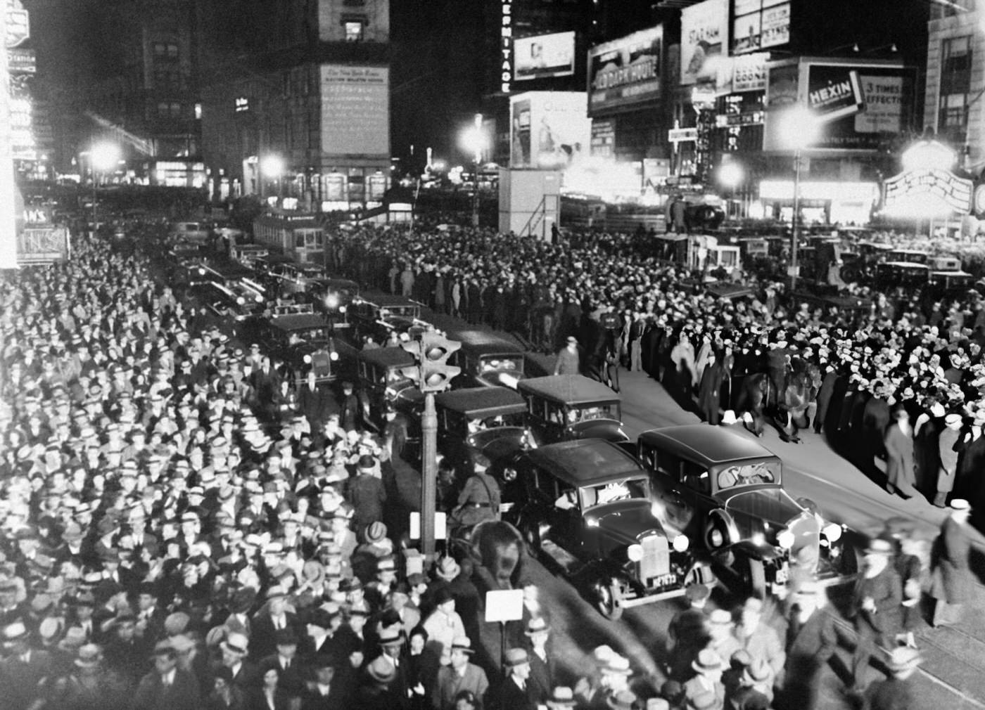 Crowd Celebrates Franklin Roosevelt'S Election In Times Square, November 1932.
