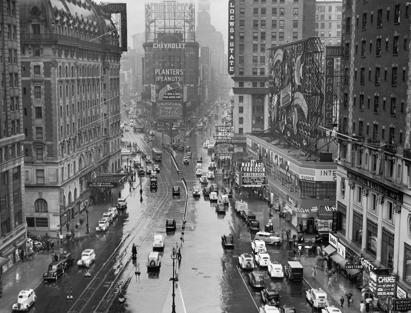 Times Square, 1935.