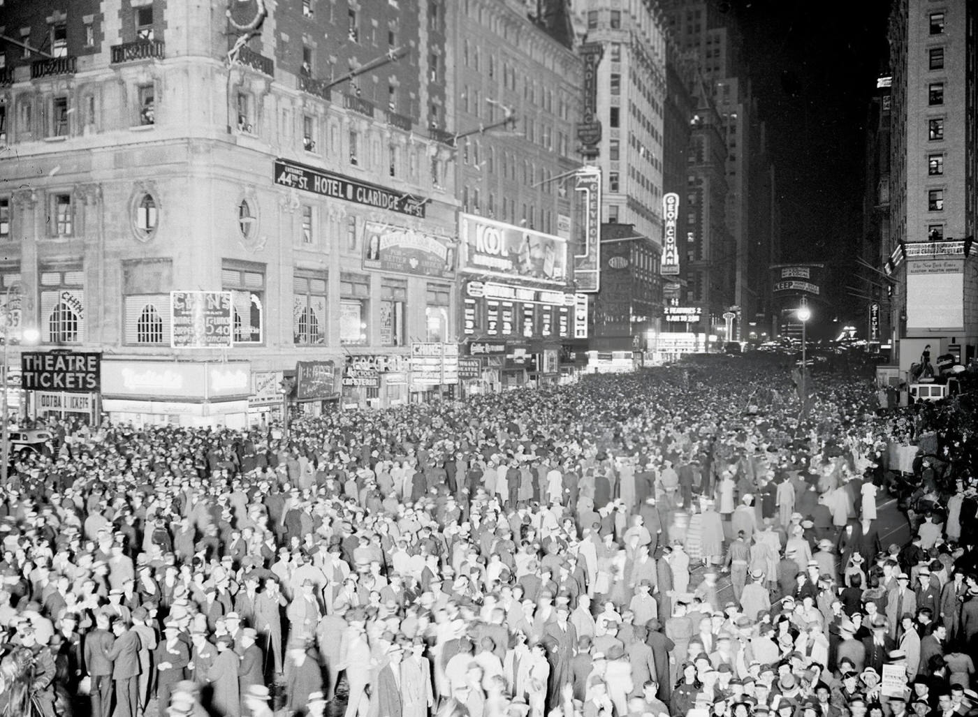 Times Square Filled With Supporters Of Franklin D. Roosevelt On Election Night, November 1936.