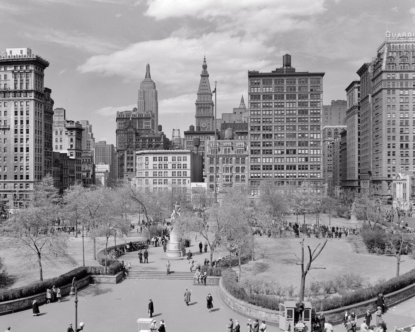 Spring Day Looking North To Empire State And Met Life Buildings, Manhattan.