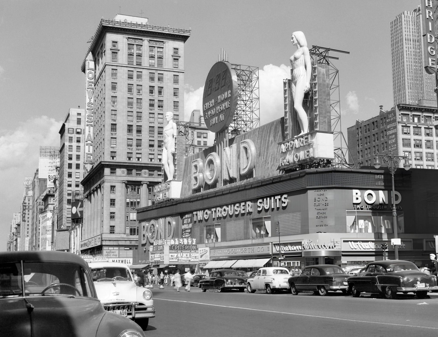 Times Square With A Massive Bond Clothing Sign Between 44Th And 45Th Streets, 1950S.