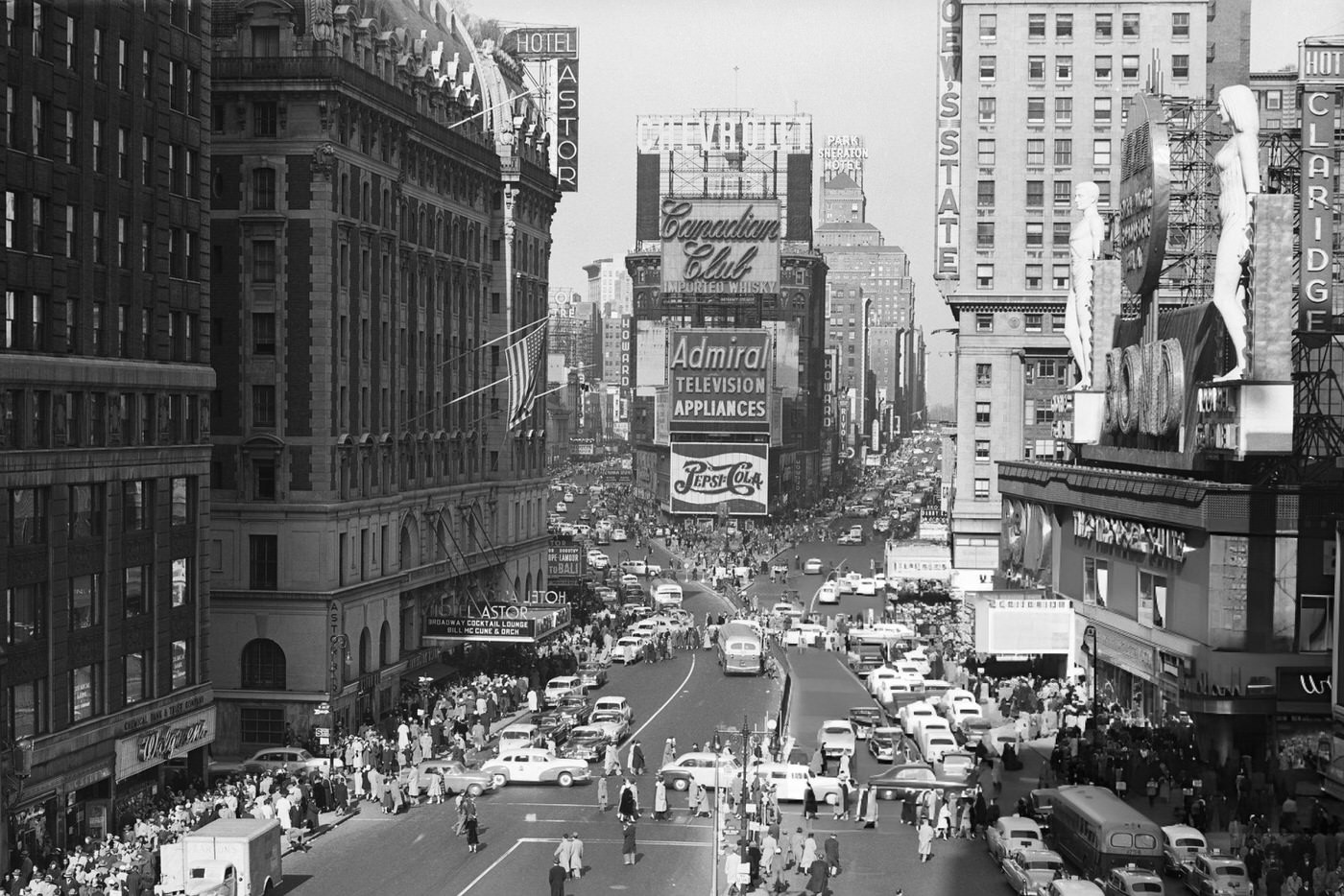 People Jam The Sidewalks In Times Square Celebrating George Washington'S Birthday, February 23, 1953.