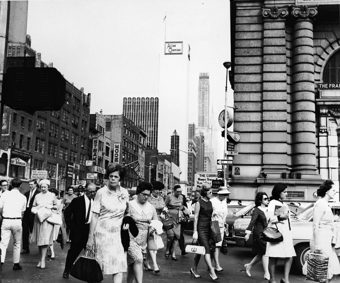 Pedestrians Walk On 42Nd Street Between 5Th And Madison Avenues, Circa 1962.