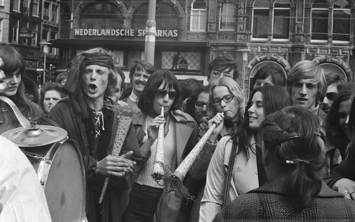 Pedestrians Walk On 42Nd Street Between 5Th And Madison Avenues, Circa 1962.