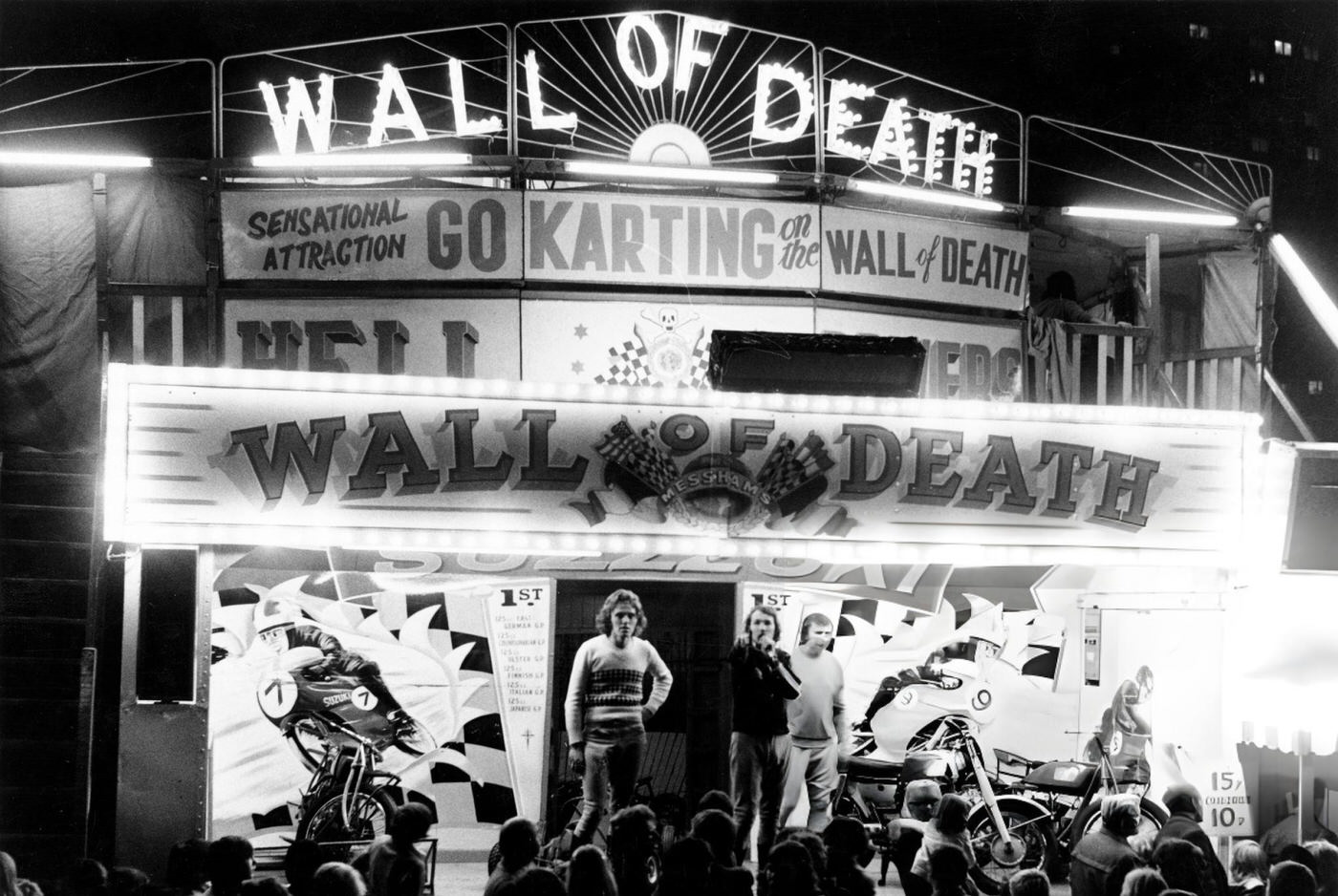 Crowd Walks On 42Nd Street Between 5Th And Madison Avenues, March 1962.