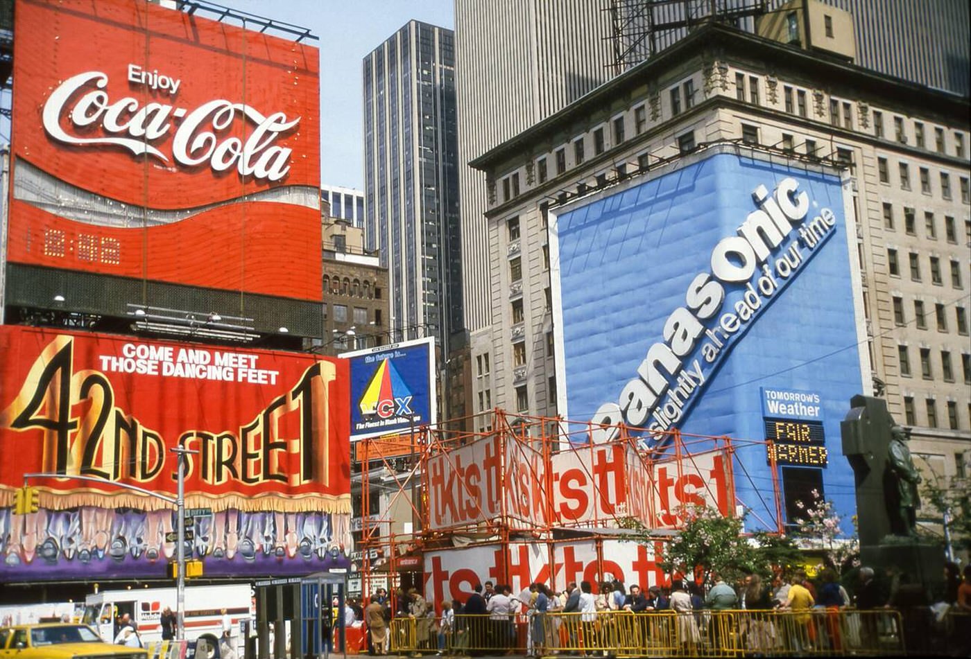 Times Square, Manhattan, New York On A Busy Day, Vintage Capture From The Eighties, May 1984.