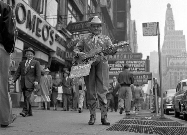 No Poses, Just Life: The Candid 1950S Street Photography That Reveals The True, Unguarded Faces Of New Yorkers