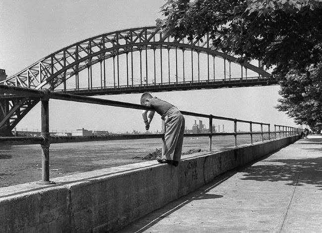 No Poses, Just Life: The Candid 1950S Street Photography That Reveals The True, Unguarded Faces Of New Yorkers