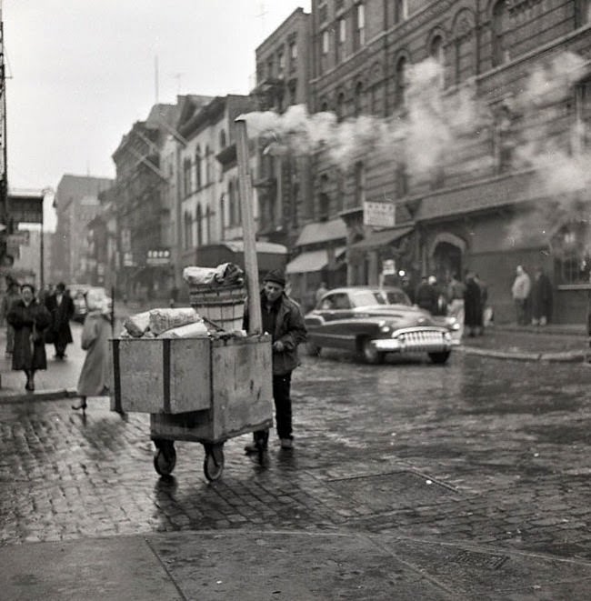 No Poses, Just Life: The Candid 1950S Street Photography That Reveals The True, Unguarded Faces Of New Yorkers