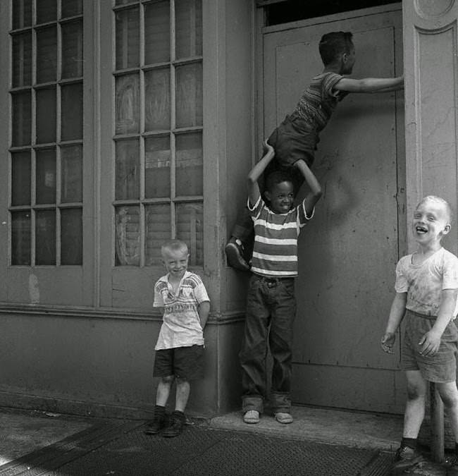 No Poses, Just Life: The Candid 1950S Street Photography That Reveals The True, Unguarded Faces Of New Yorkers