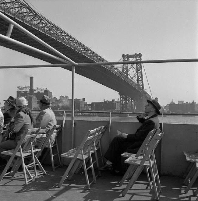 No Poses, Just Life: The Candid 1950S Street Photography That Reveals The True, Unguarded Faces Of New Yorkers