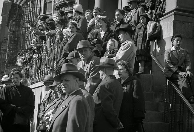 No Poses, Just Life: The Candid 1950S Street Photography That Reveals The True, Unguarded Faces Of New Yorkers