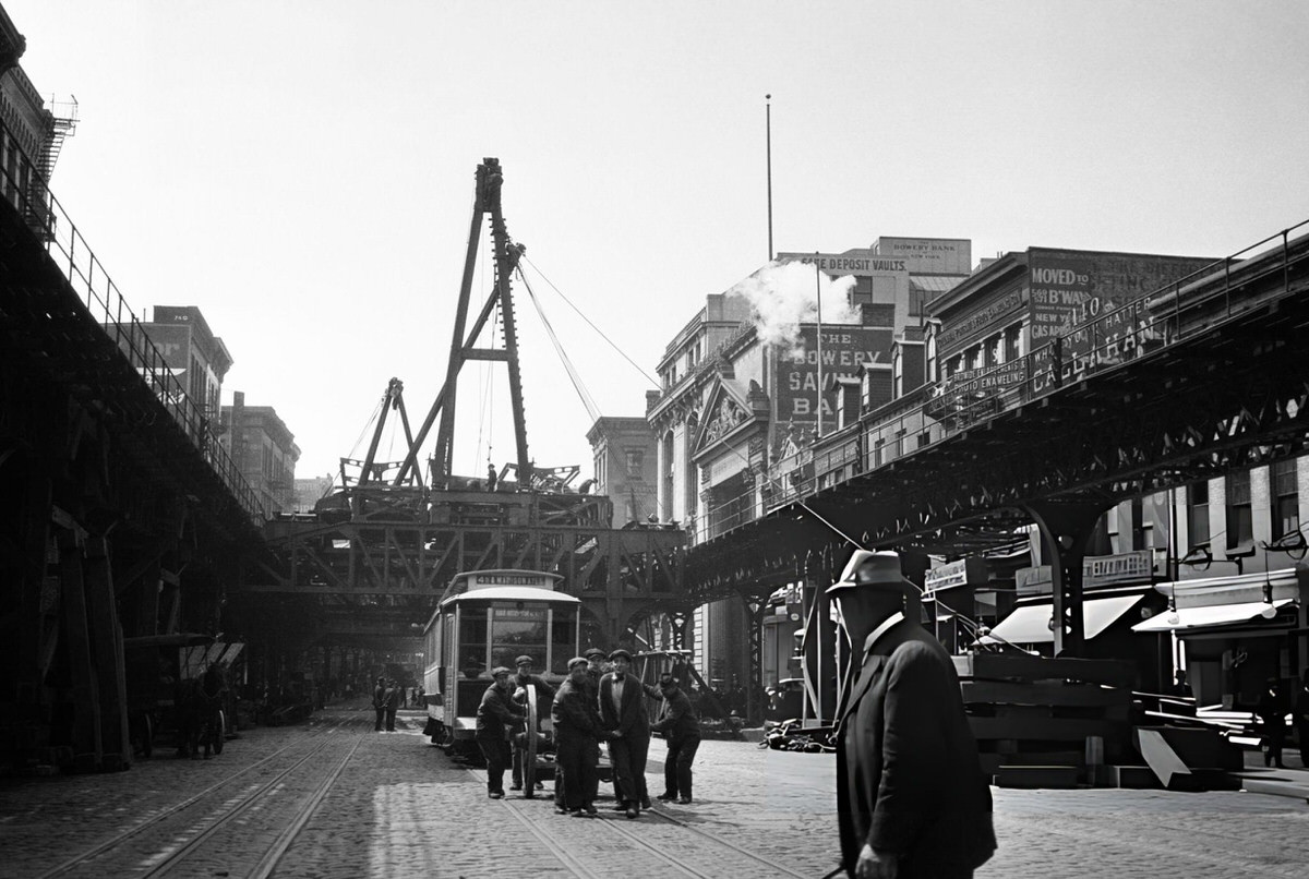 Construction Crane And Crew Performing Improvements To The Third Avenue Elevated In The Bowery, Lower Manhattan, 1918.