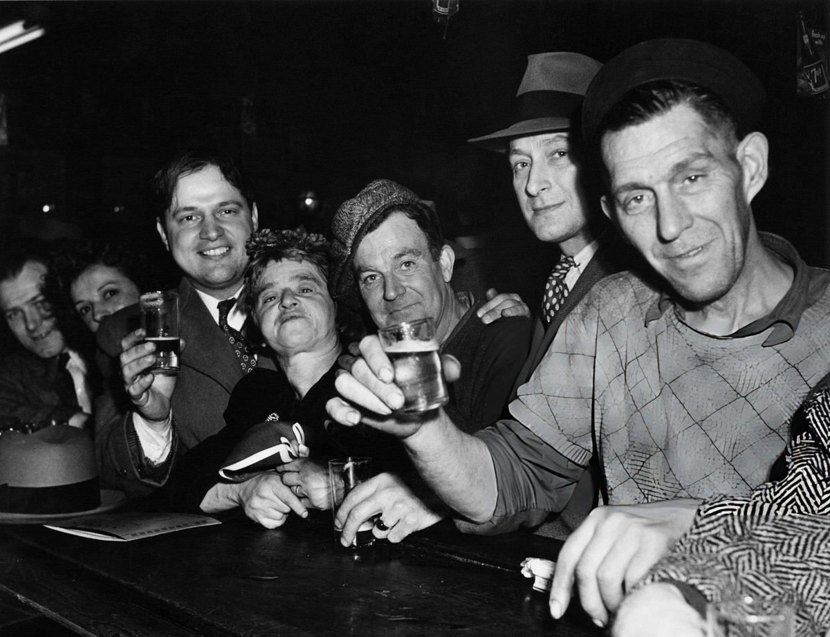 Customers At The Bar In Sammy'S Bowery Follies, New York, 1942.