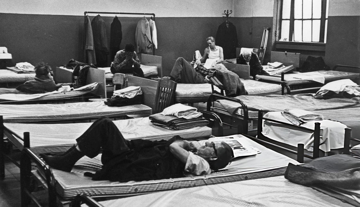 Men In Beds In A Dormitory At The Municipal Lodging House At East 2Nd Street And The Bowery, New York, 1967.