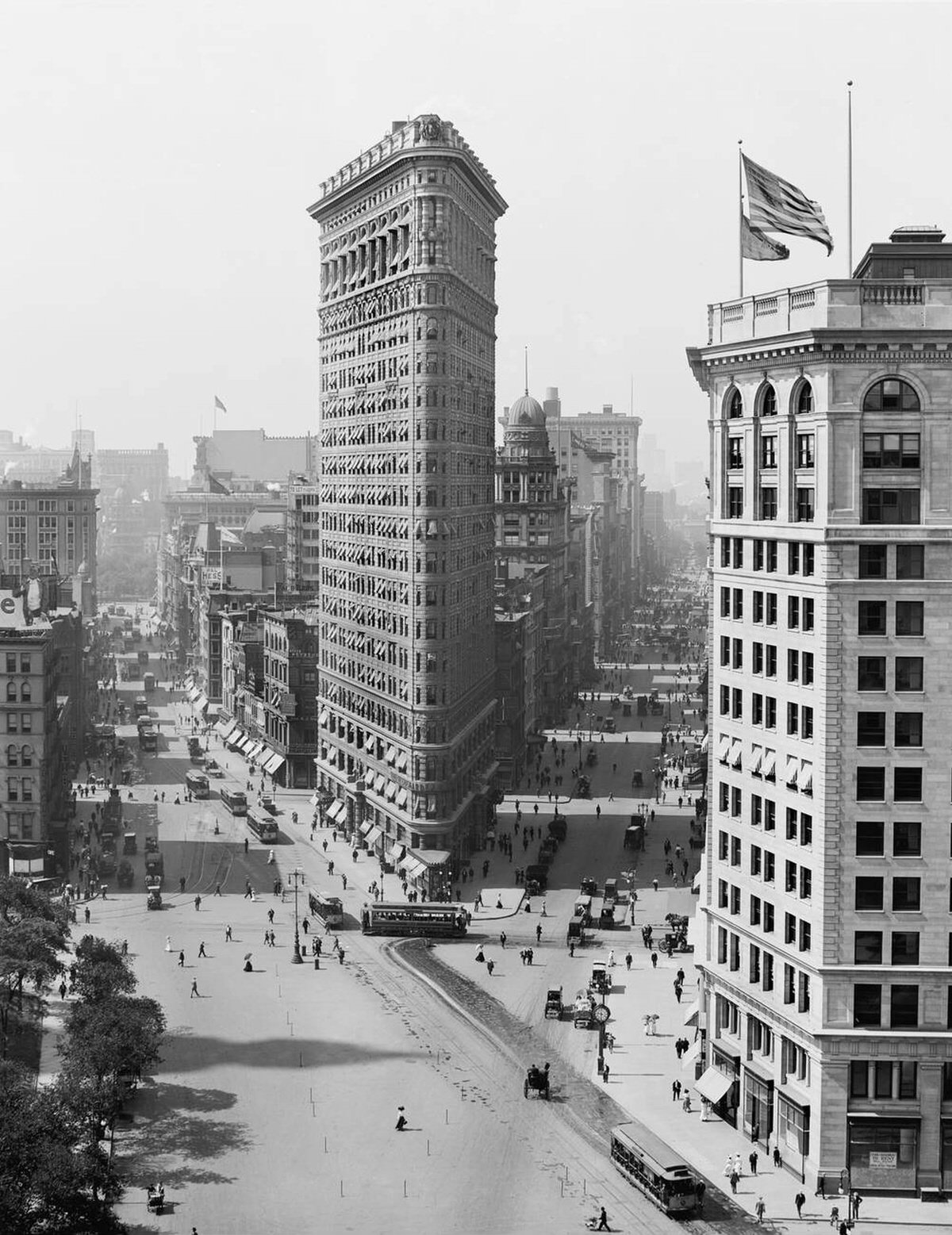 Flatiron Building, New York, 1908.