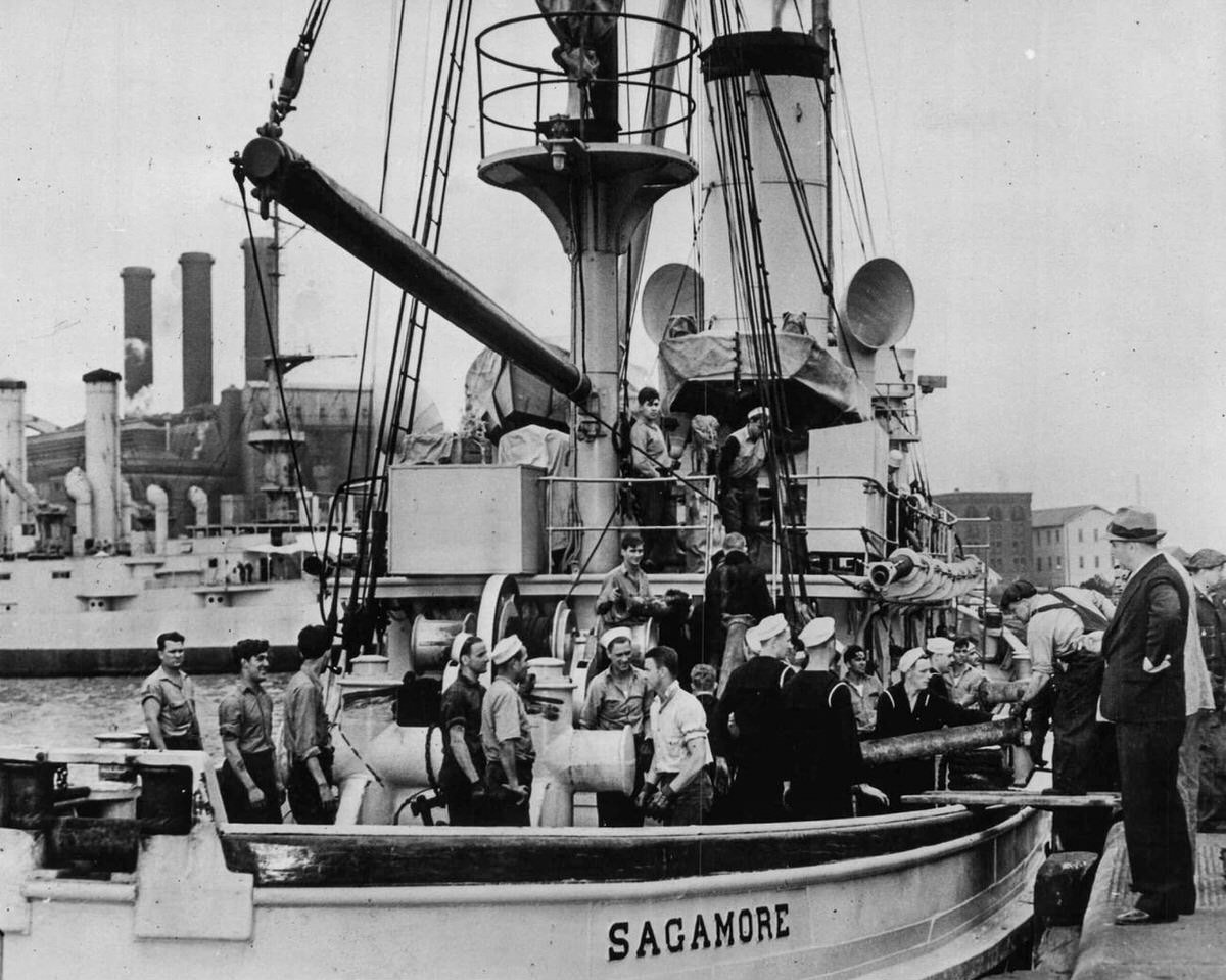 Navy Personnel Loading Equipment Onto The Tug Sagamore At The Brooklyn Navy Yard For The Uss Squalus Rescue, 1939.