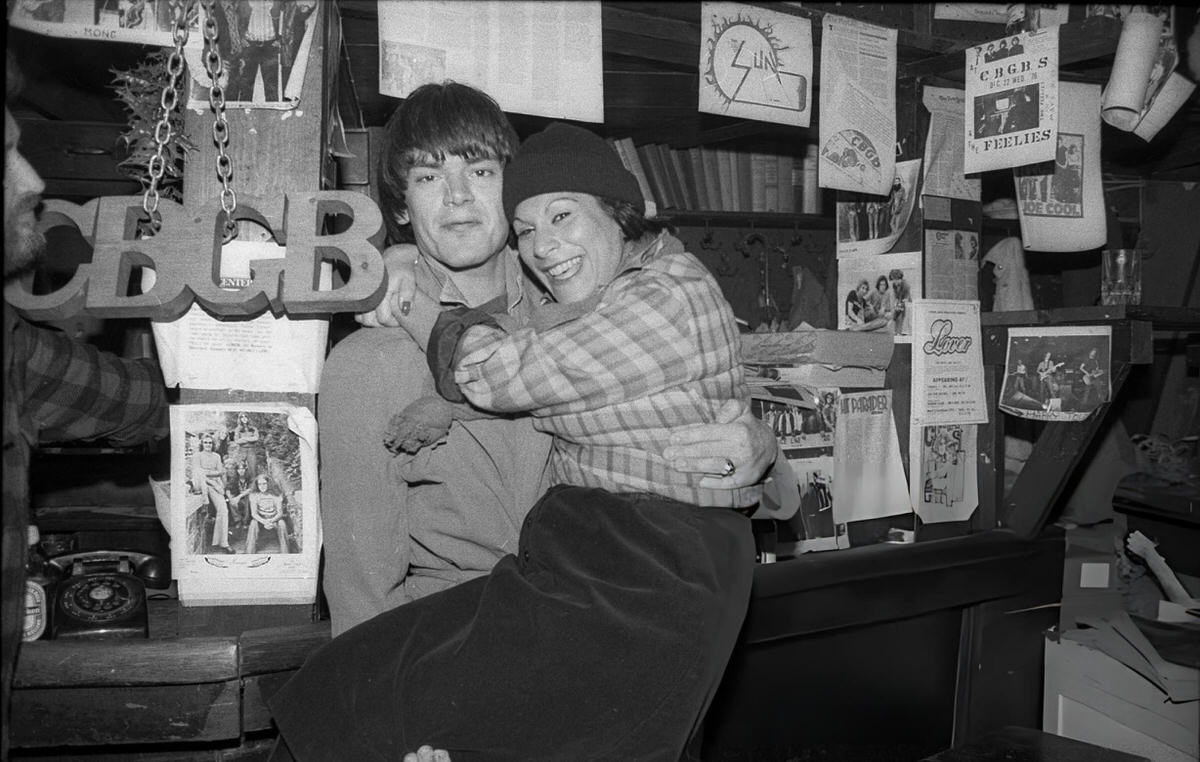 Dee Dee Ramone Holding Linda Stein At Cbgb, New York.