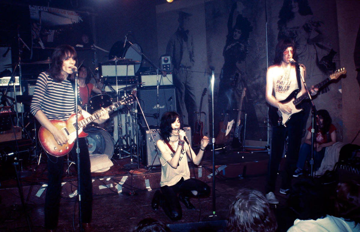 Patti Smith Performing With The Patti Smith Group At Cbgb, New York, 1977.