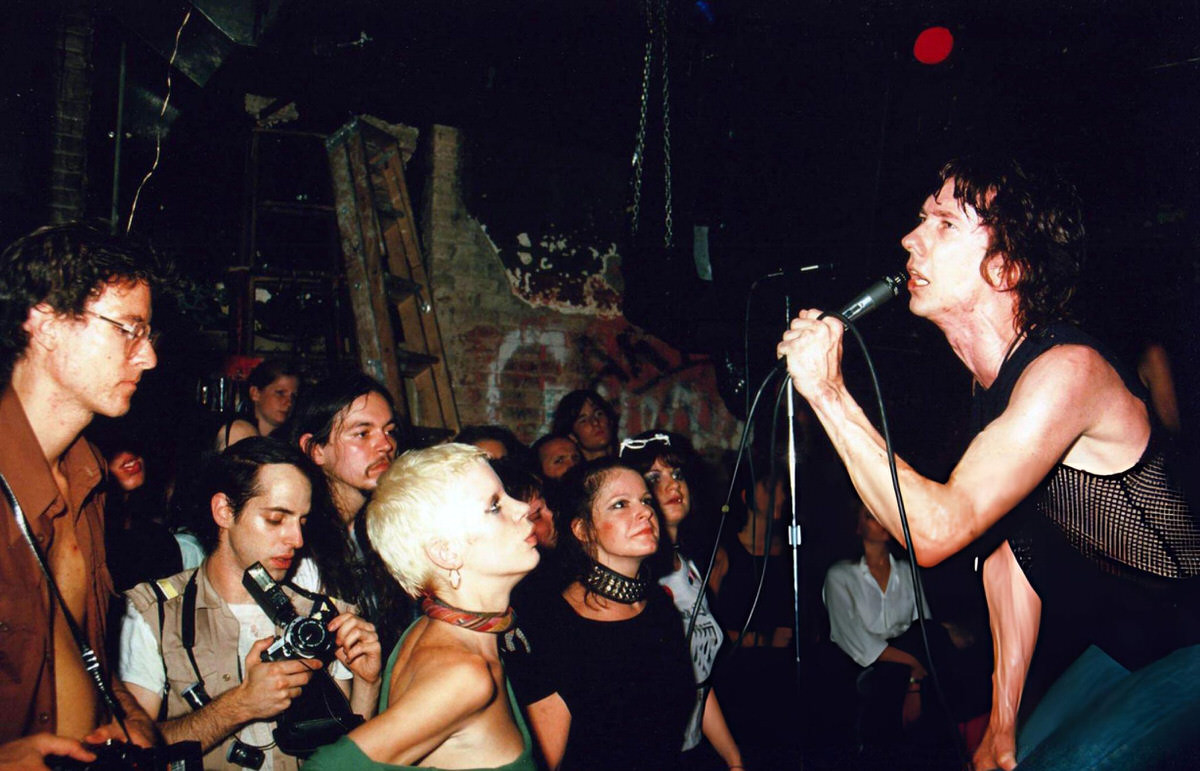 Stiv Bators Of The Dead Boys Performing At Cbgb, New York, 1978.