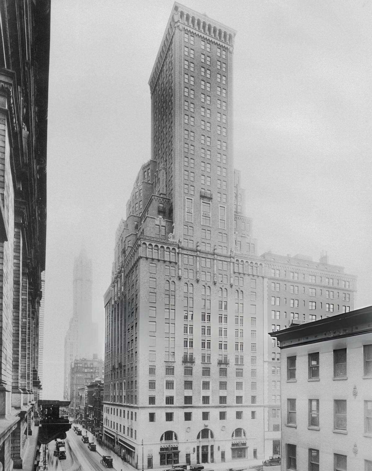 The 32-Story Hotel Delmonico At Park Avenue And 59Th Street, New York, 1929.
