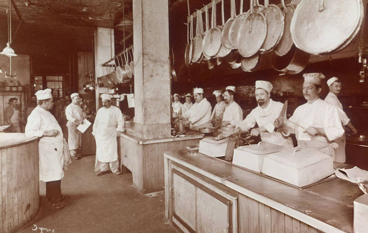 Chefs Preparing Food In The Kitchen Of Delmonico'S Restaurant At Fifth Avenue And 44Th Street, New York, 1902.