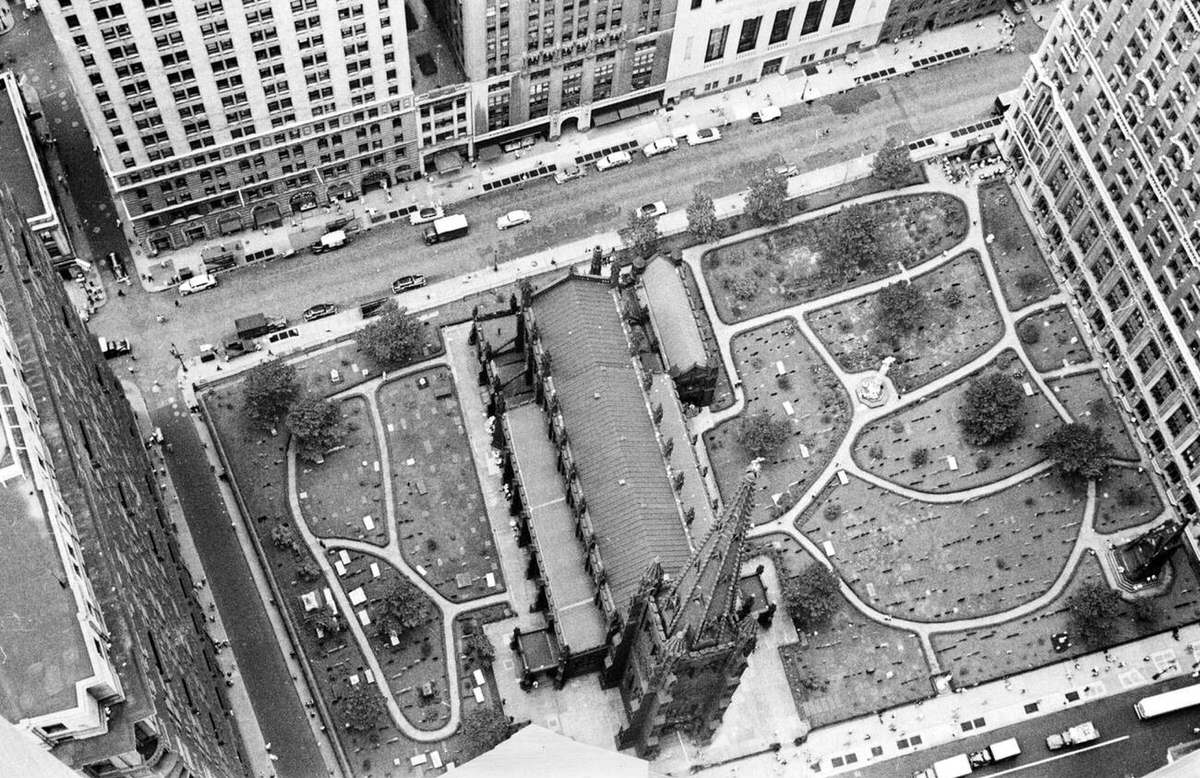 Aerial View Of Trinity Church And Its Cemetery In Lower Manhattan, 1950S.