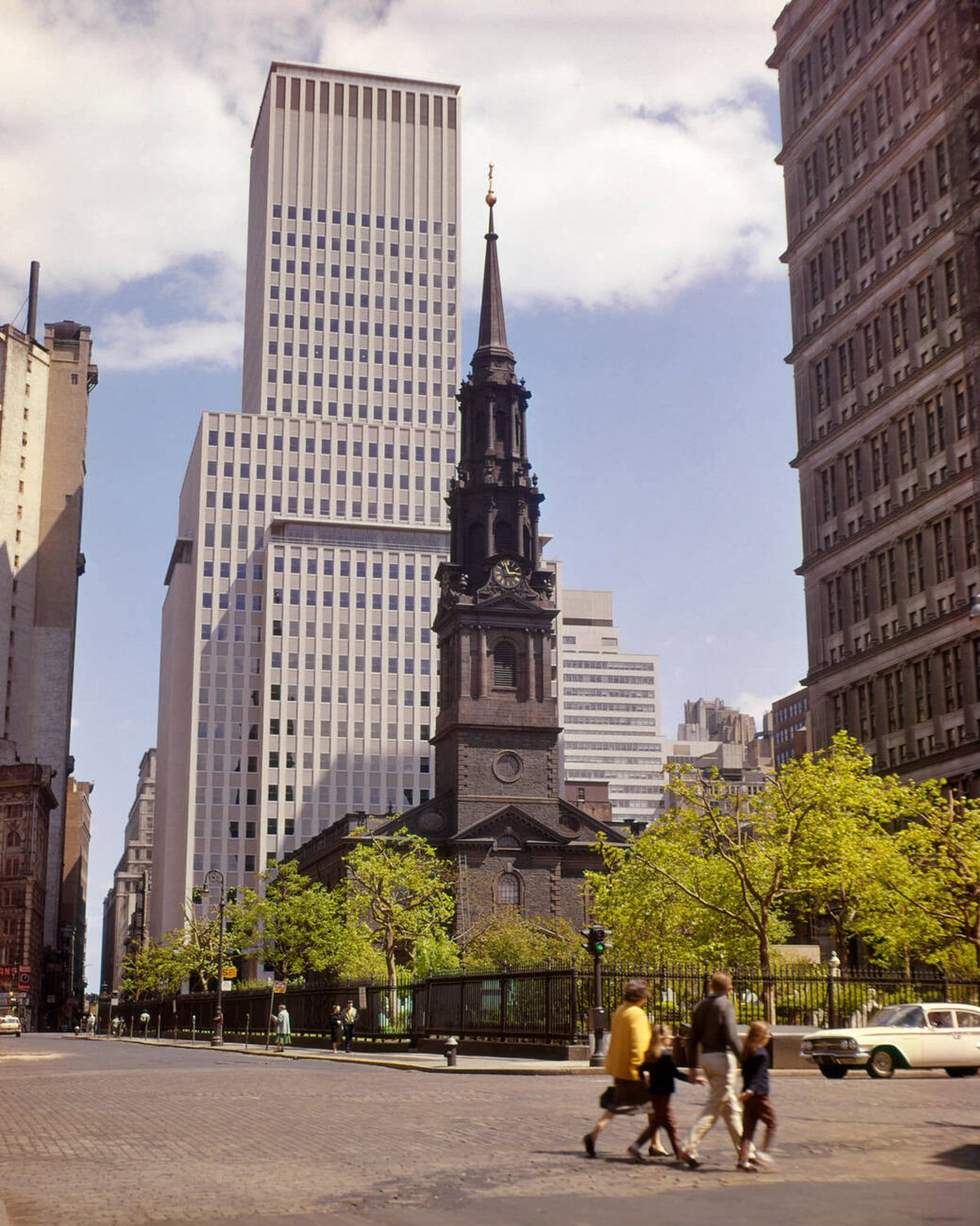 St. Paul'S Chapel And The Western Electric Building, New York, 1960.