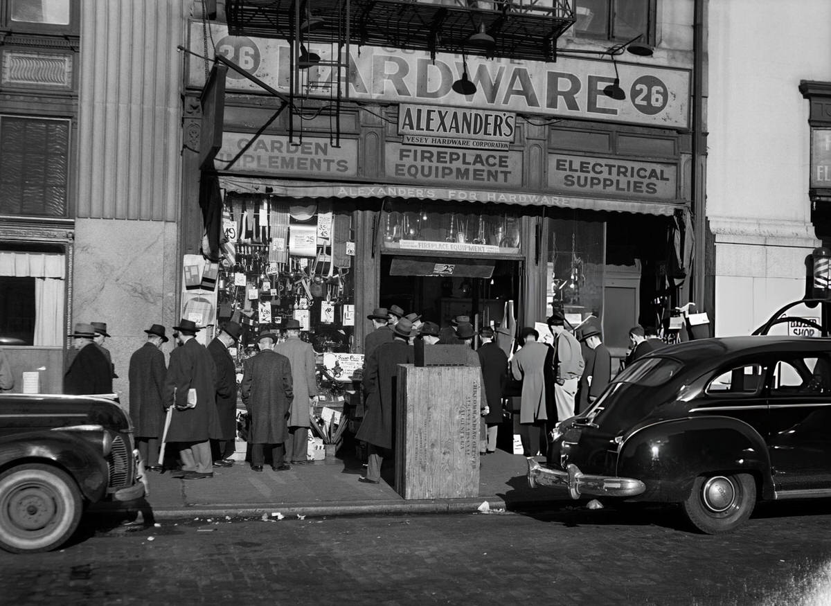 Pedestrians In Front Of Alexander'S Hardware Store, New York, 1940S.
